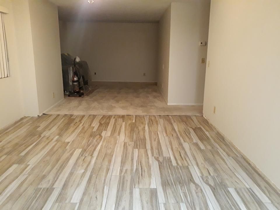 2nd image of 1401 Hillandale Ave #2
