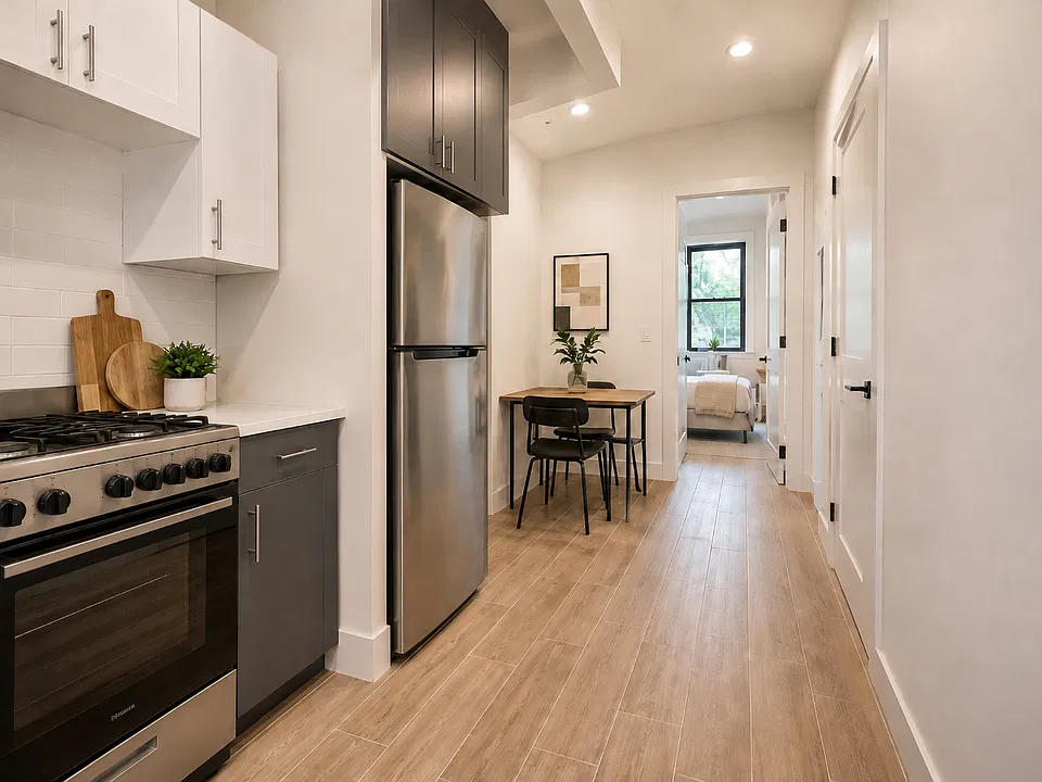 1352 Franklin Ave #1M