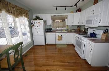 3rd image of 513 N Brighton Ct