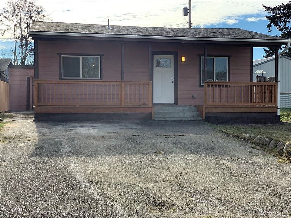 1st image of 716 4th St SE #A&b