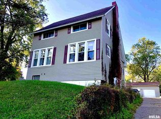 1616 S Bluff Blvd, Clinton, IA 52732