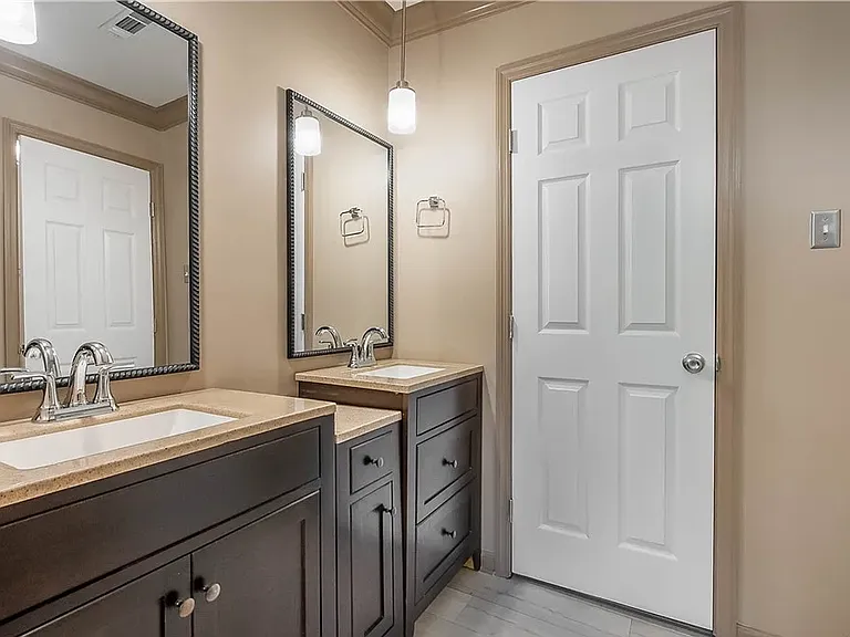 5211 Briarcliff Dr — Photo 14
