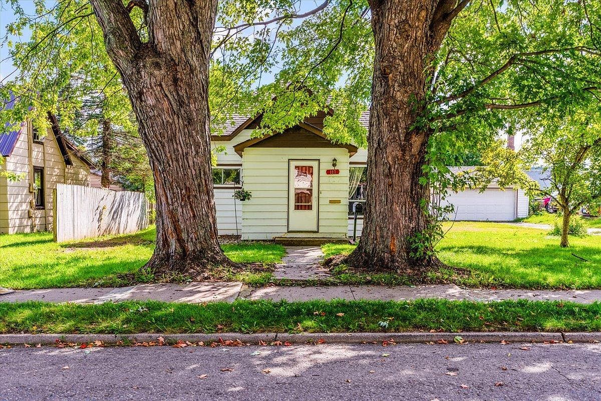 117 3rd St NE, Aitkin, MN 56431 Zillow