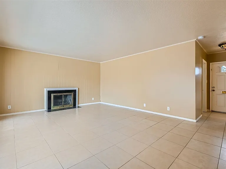 1132 Pahor Dr — Photo 3
