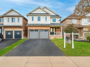 126 Mowat Cres, Halton Hills, ON L7G6C8