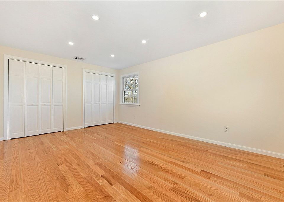 134 Ashcroft St 134, Dedham, MA 02026 Zillow