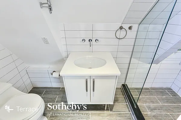 Rented by Terrace Sotheby's International Realty | media 35