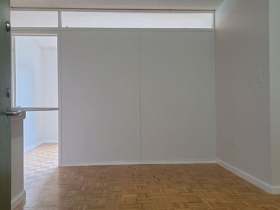 3rd image of 225 E 6th St APT 2L