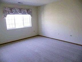 5th image of 605 Barrington Ave APT 202