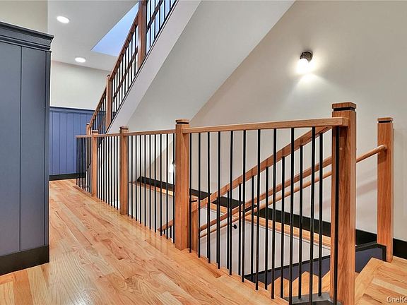 5th image of 145 Main St #202