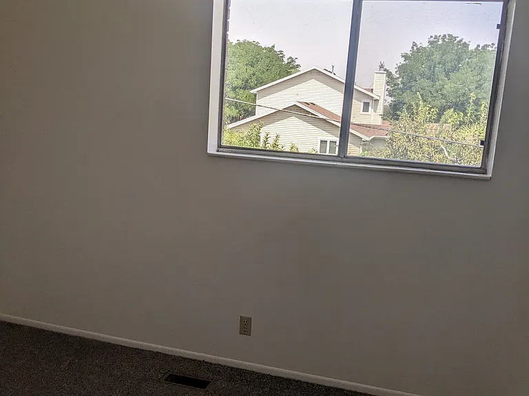 1347 E Fort Union Blvd #1 — Photo 8