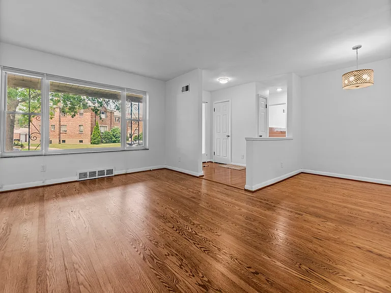 7000 Clifton Ave — Photo 11