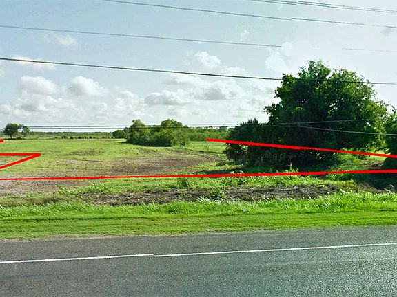 Street view with boundaries