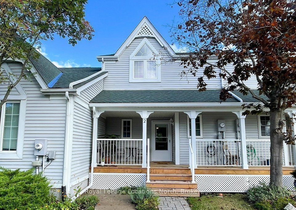 1st image of 83 Victoria St #2