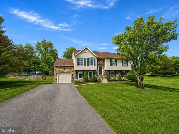 456 Westminster Ct, Hagerstown, MD 21740