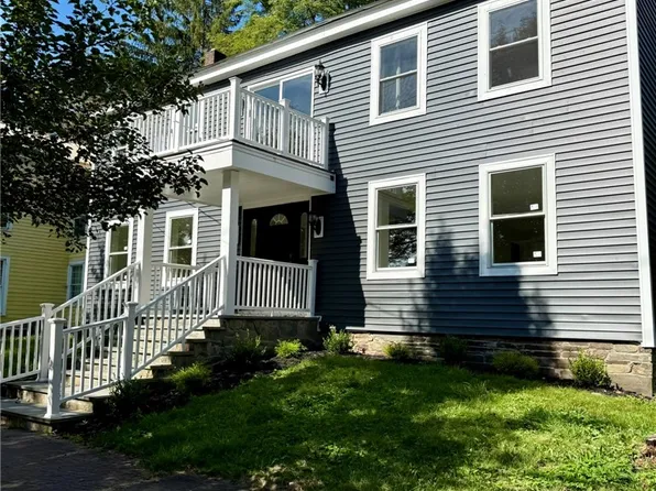 27 N Washington Ave, Oxford, NY 13830