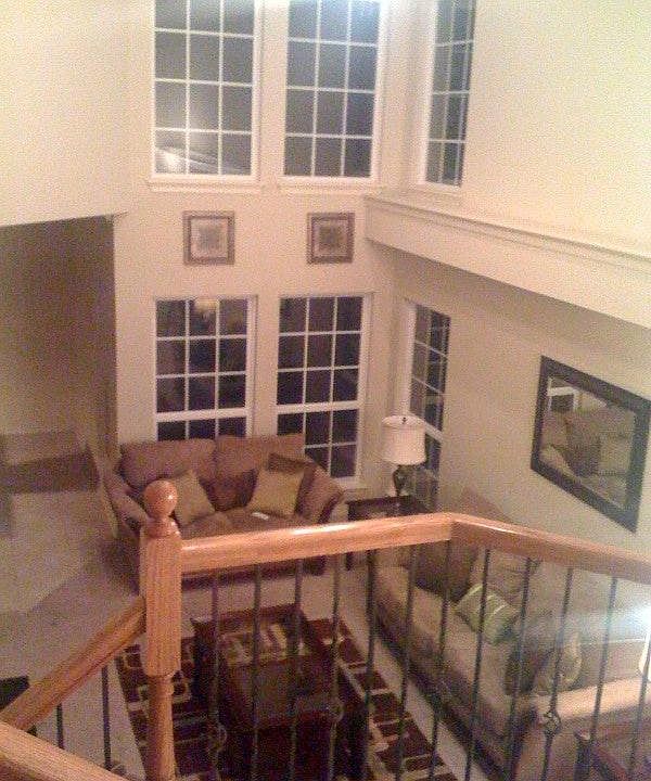 1st image of 562 S Pierremont Dr