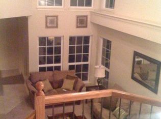 562 S Pierremont Dr, Fayetteville, AR 72701