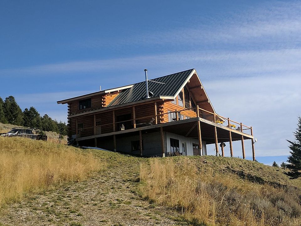 The house with lower drive.