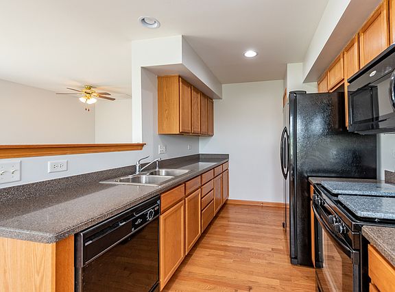 5th image of 12682 W Wakefield Dr