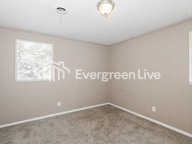 2324 Boykin Rd — Photo 13
