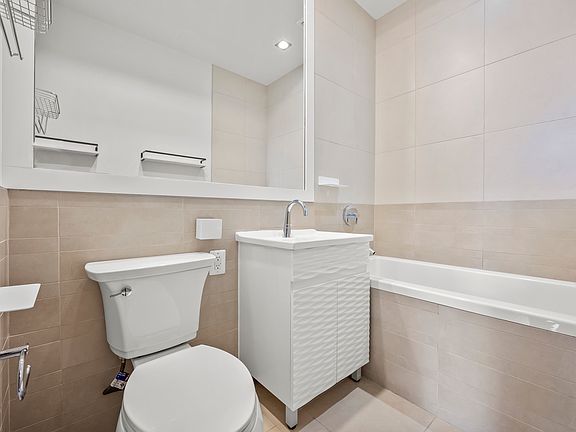5th image of 11 E 36th St Rm 1102