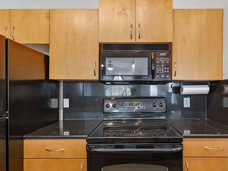 8290 Gate Pkwy #217 — Photo 8