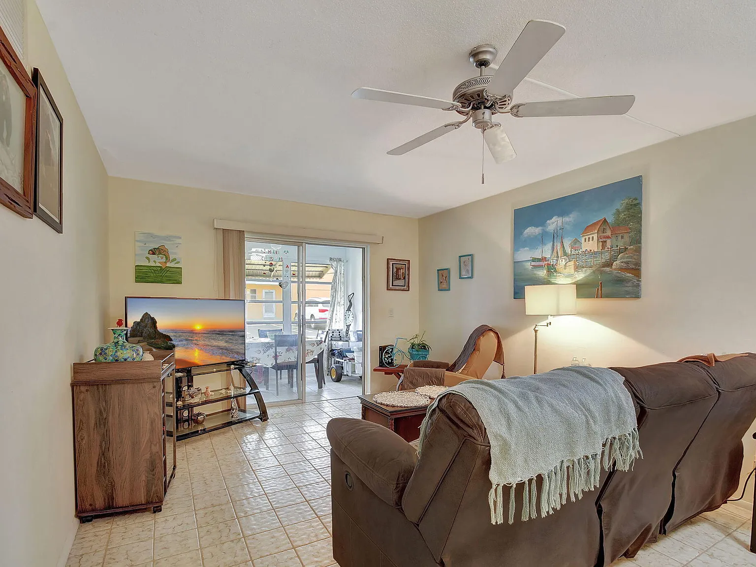 2 bed, 2.0 bath, 870 sqft, $1,500 — Photo 3