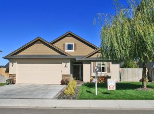 2521 Autumncrest St, Caldwell, ID 83607