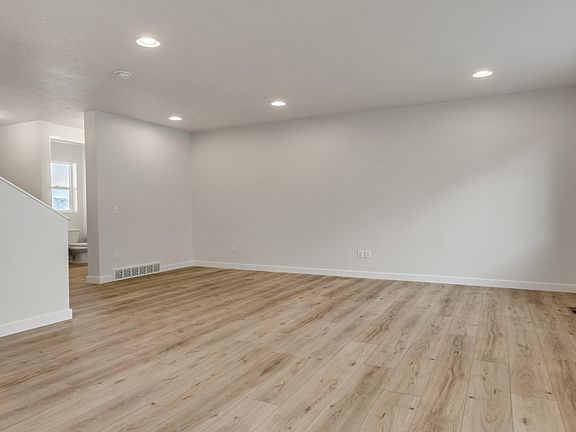 5th image of 6678 S Glade Creek Dr