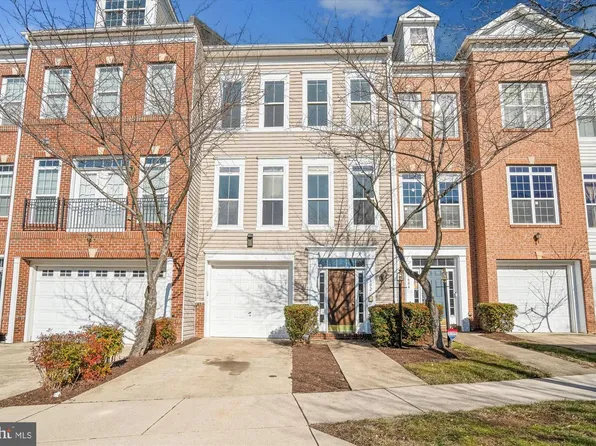 5602 Hartfield Ave, Suitland, MD 20746