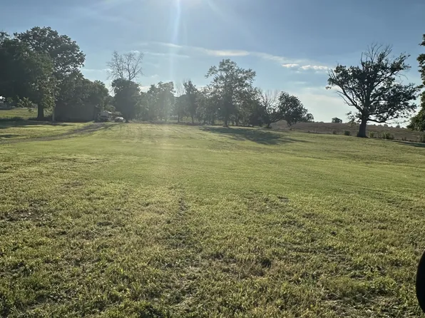 5002 Homer Worsham Rd, Springfield, TN 37172