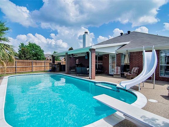 5th image of 6212 Holliwell Ln