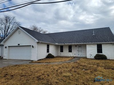 2437 Oregon Rd, Northwood, OH, 43619