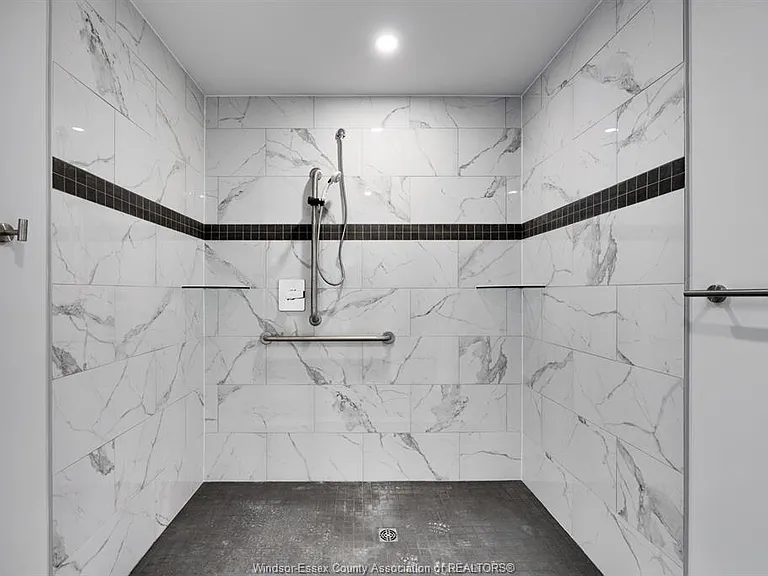 1500 Ouellette Ave #405 — Photo 33