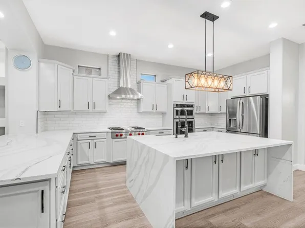 15727 W SHERIDAN Street, Goodyear, AZ 85395