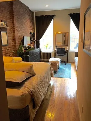 Sold by Bank Neary | media 16