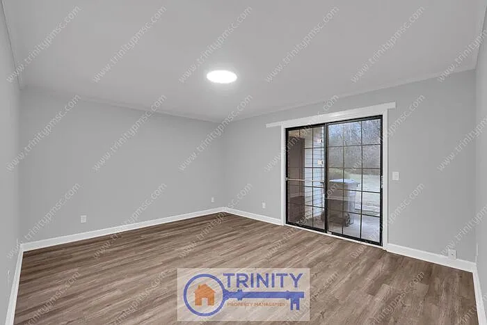 102 Lynn Cir #2D — Photo 12
