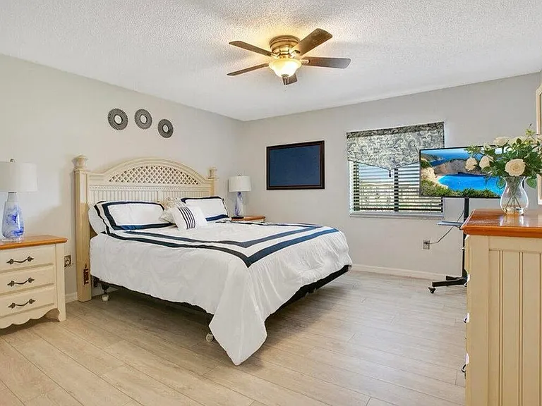 154 San Juan Cir — Photo 9