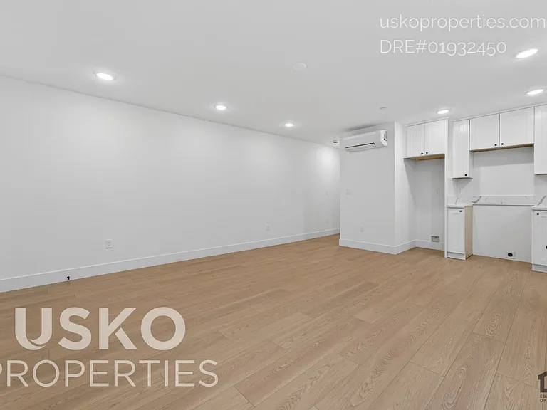 2707 Tomato Aly #A — Photo 8