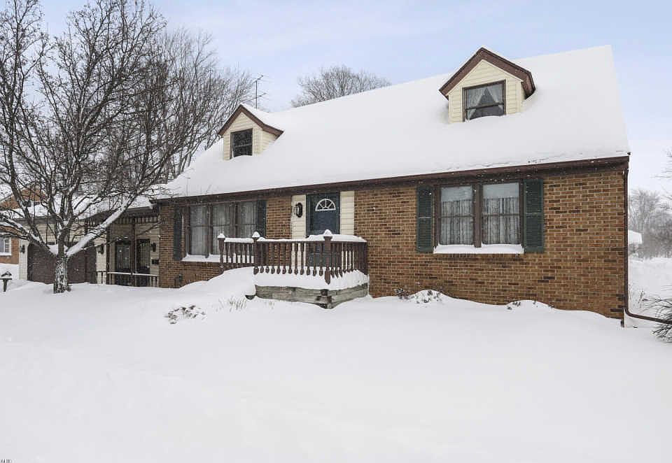 1st image of 45 S Lindy St