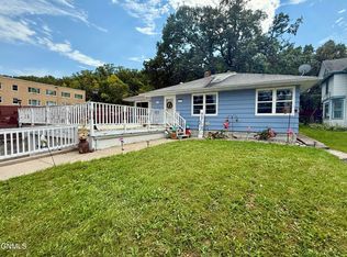 237 Viking Dr, Valley City, ND 58072