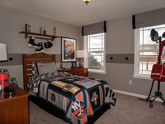 The Belleville Bedroom 3