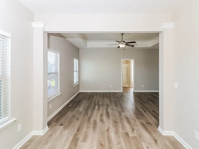 26 Robin Rd — Photo 12