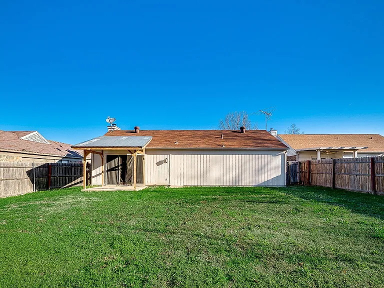 3728 Staghorn Cir S — Photo 16