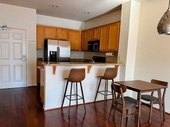4th image of 450 J St Unit 4211