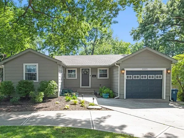 4221 W 74th St, Prairie Village, KS 66208