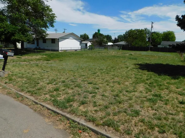 1021 S Lundstrom St, Airway Heights, WA 99001