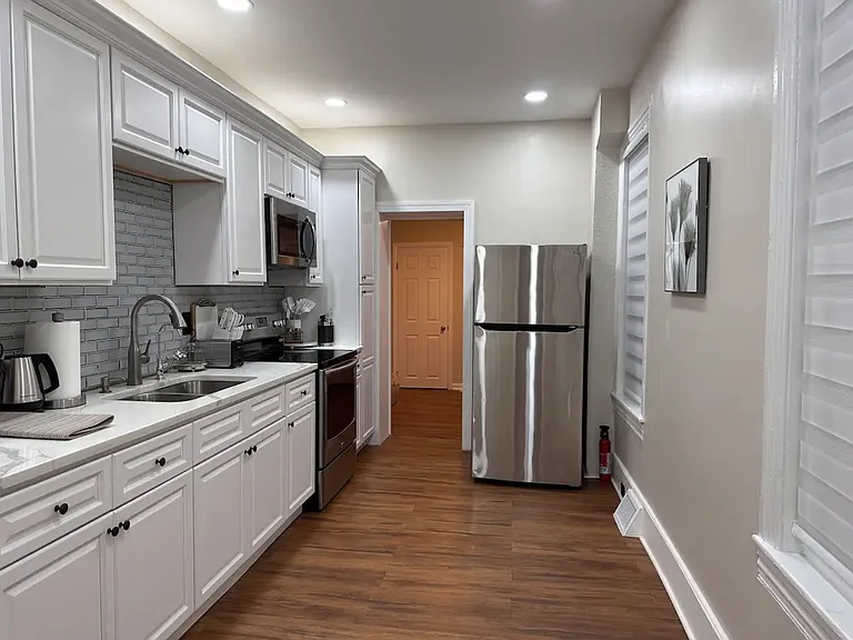 237 Chestnut St — Photo 9