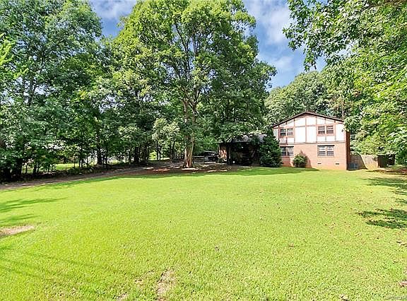 2nd image of 9312 Pinenoll Ln #24